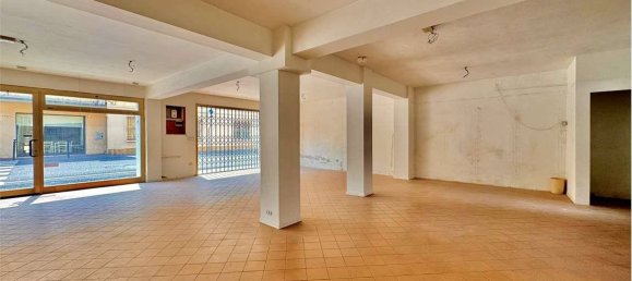 1غرفة عقار تجاري في Rolo, Italy رقم 308377 8