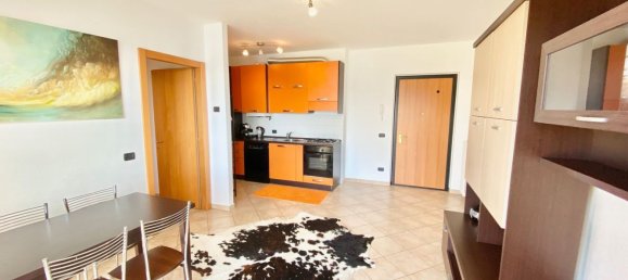 2 rooms Apartment in Brezzo di Bedero, Italy No. 131683 2