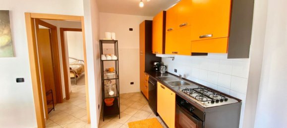 2 rooms Apartment in Brezzo di Bedero, Italy No. 131683 5