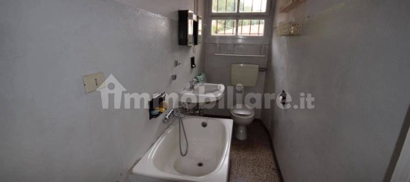 Bâtiment à Prato Sesia, Italy 350m² No. 332910 8