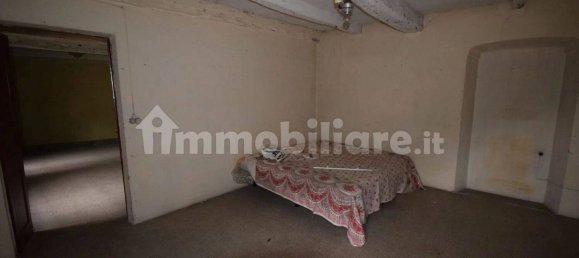 Bâtiment à Prato Sesia, Italy 350m² No. 332910 14