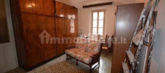 Bâtiment à Prato Sesia, Italy 350m² No. 332910 9