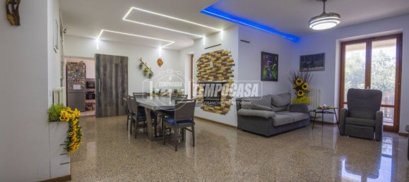 3 bedrooms Commercial property in Corridonia, Italy No. 276787 8