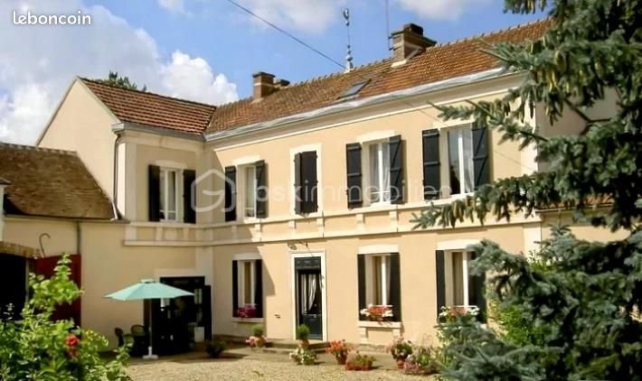 Замки и поместья с 6 спальнями в Осер, Франция № 353317