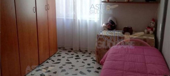 3 rooms Apartment in Sarno, Italy No. 182226 7