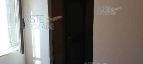 3 rooms Apartment in Sarno, Italy No. 182226 11