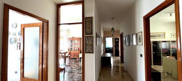 5 rooms Apartment in Venice, Italy No. 209860 20