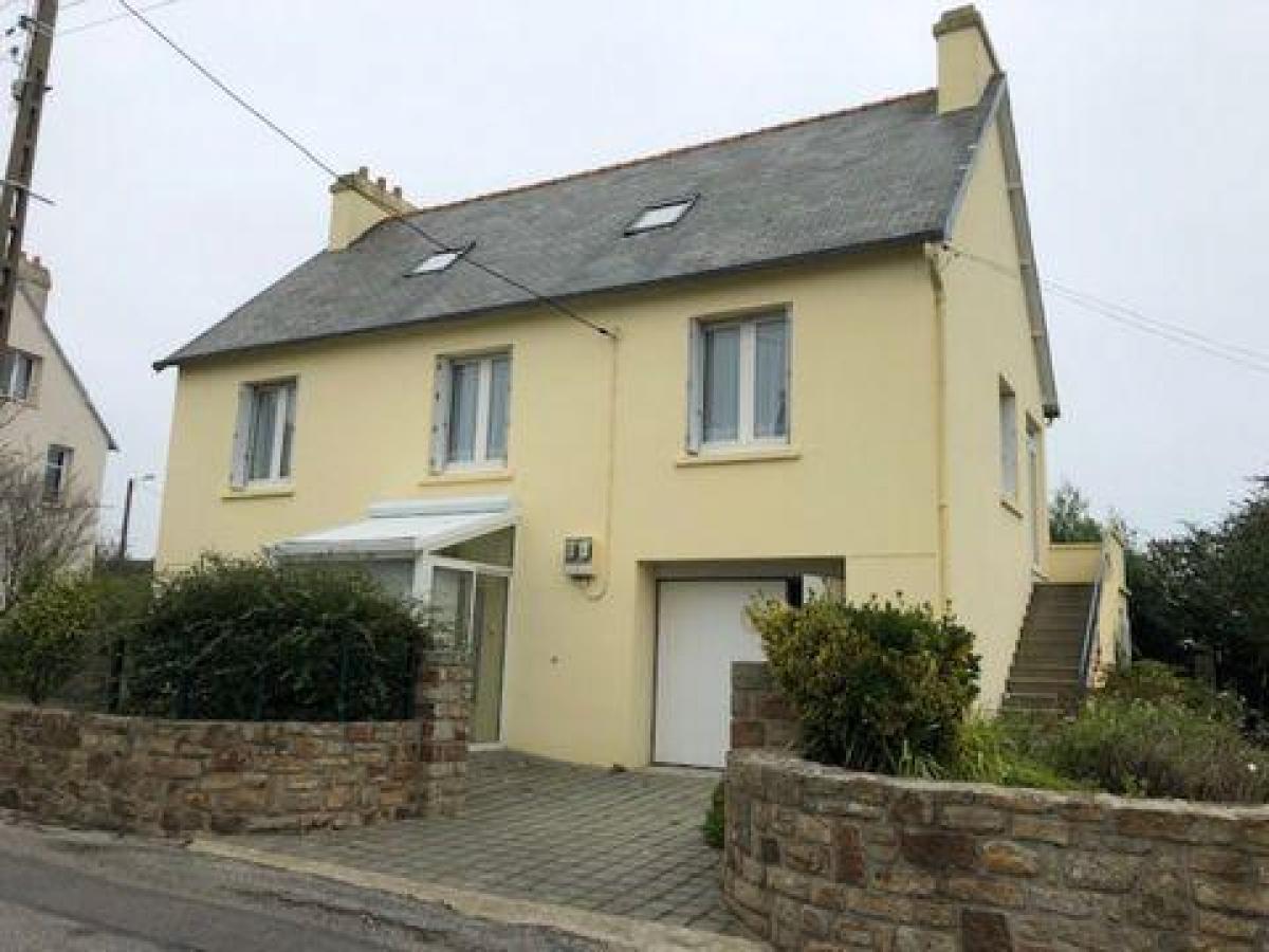 2 bedrooms House in Crozon, France No. 31466
