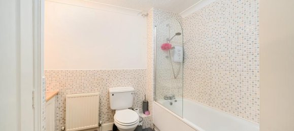 2 bedrooms Apartment in London, United Kingdom No. 7727 7