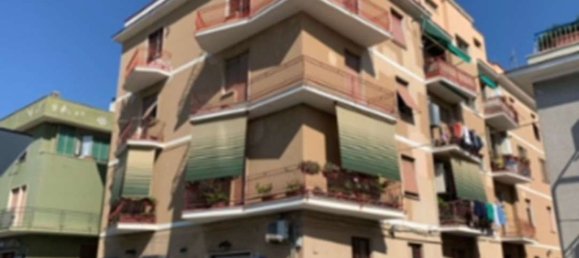 6 rooms Apartment in Civitavecchia, Italy No. 11895 2