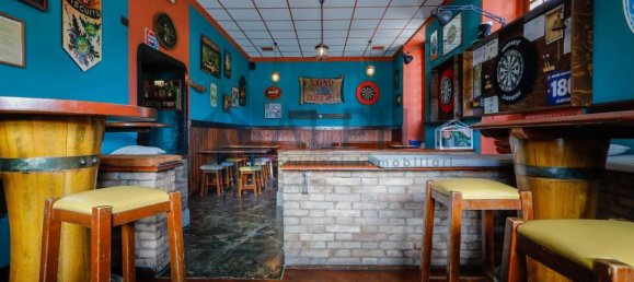 3 rooms Commercial property in Forlì, Italy No. 113201 2