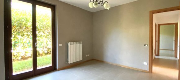 Casa de 3 habitaciónes en Fabriano, Italy No. 112161 12