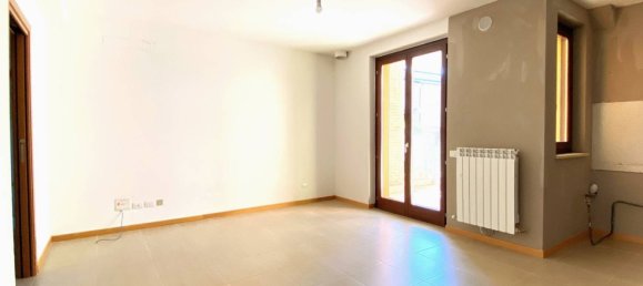 Casa de 3 habitaciónes en Fabriano, Italy No. 112161 13