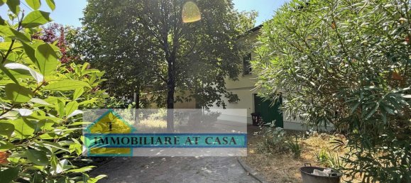 8 rooms House in San Martino in Rio, Italy No. 264051 5