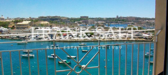 2 bedrooms Apartment in Gzira, Malta No. 11317 3