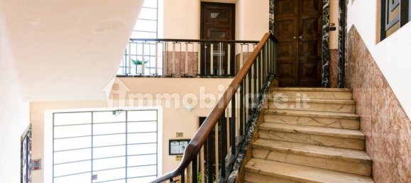 3 bedrooms Apartment in Turin, Italy No. 106301 4