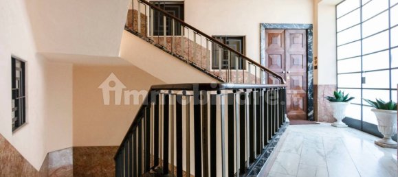 3 bedrooms Apartment in Turin, Italy No. 106301 5