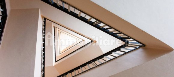 3 bedrooms Apartment in Turin, Italy No. 106301 6