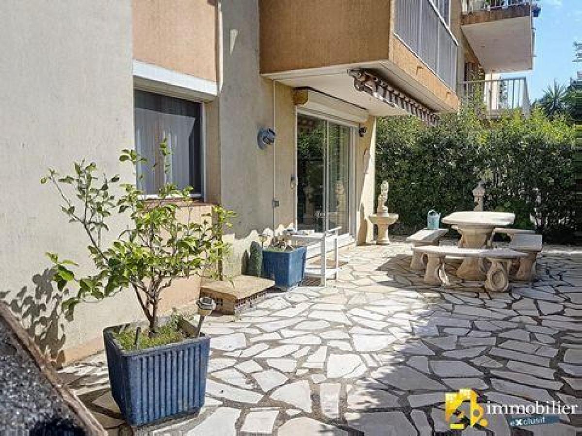 شقة 2 غرف نوم  في Frejus, France رقم 7506