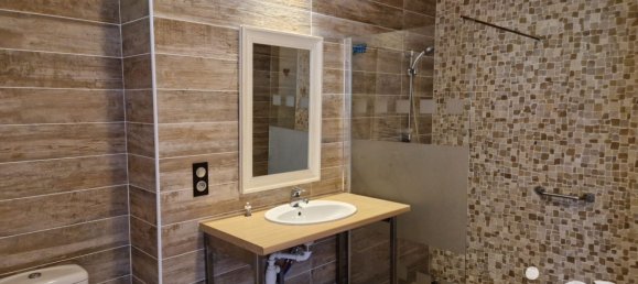 Casa de 4 dormitorios en Puy-de-Dome, France No. 333169 7