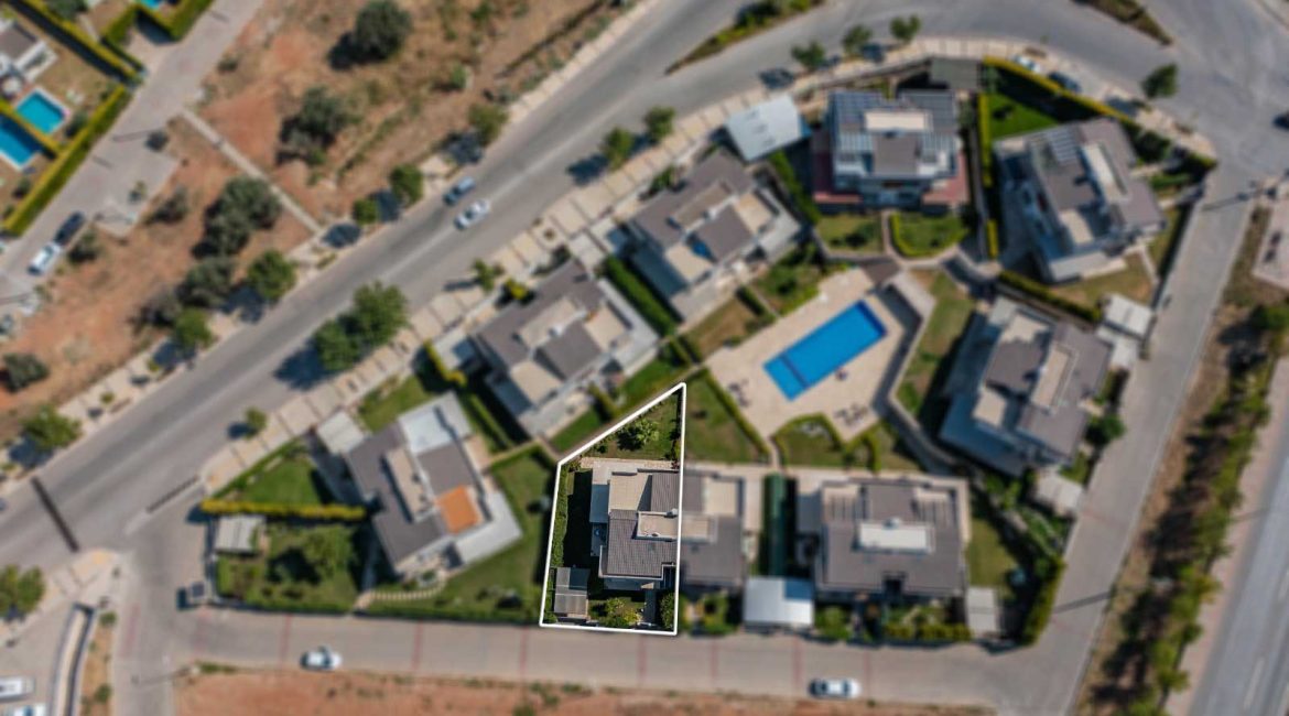 Villa 4+1 in Izmir, Turkey No. 9185