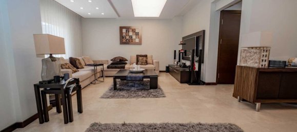 Villa 4+1 in Izmir, Turkey No. 9185 5