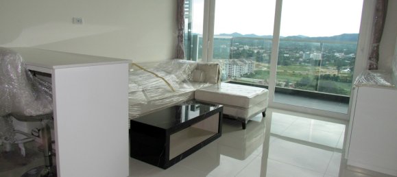 1 bedroom Condo in Pattaya, Thailand No. 880 2