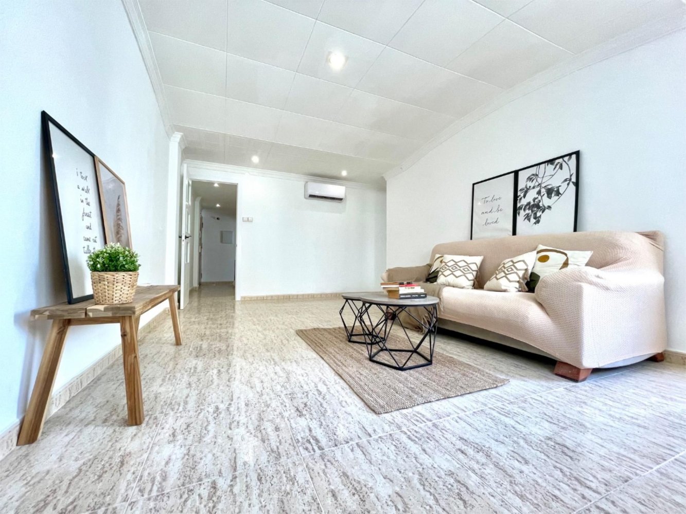 3 bedrooms Apartment in Reus, Spain No. 281702