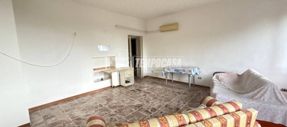 2 Schlafzimmer Wohnung in Pieve Emanuele, Italy, Nr. 320694 3