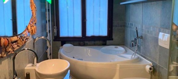 Casa de 7 habitaciónes en Parma, Italy No. 93436 8