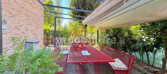 2 bedrooms Duplex in Carpi, Italy No. 262732 15