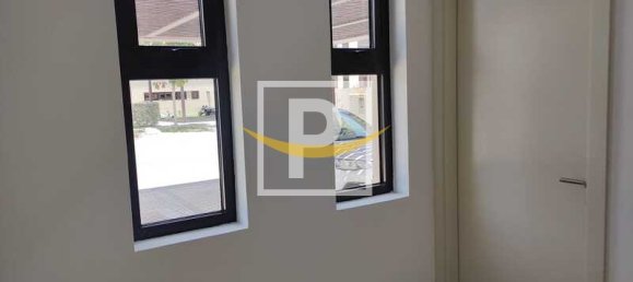 3 Schlafzimmer Villa in Dubai, UAE, Nr. 8610 11