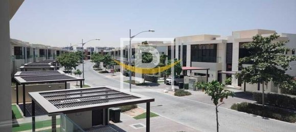 3 Schlafzimmer Villa in Dubai, UAE, Nr. 8610 16