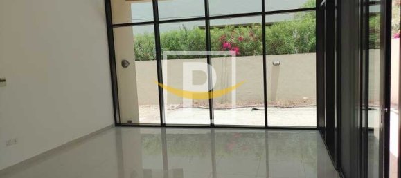 3 Schlafzimmer Villa in Dubai, UAE, Nr. 8610 20