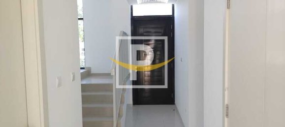 3 Schlafzimmer Villa in Dubai, UAE, Nr. 8610 24