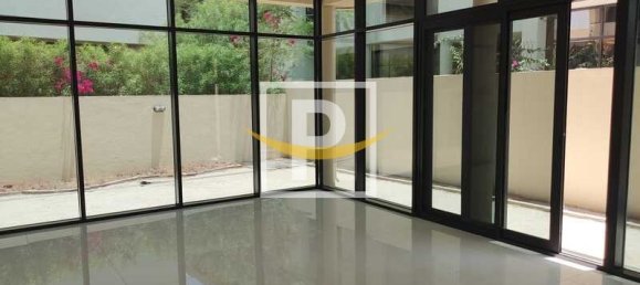 3 Schlafzimmer Villa in Dubai, UAE, Nr. 8610 18