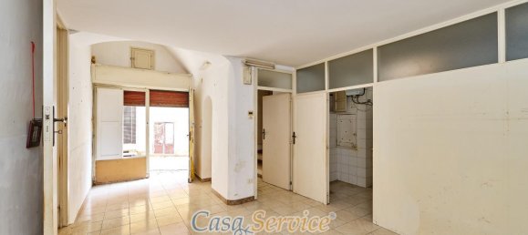 4 rooms House in Ruffano, Italy No. 224598 3