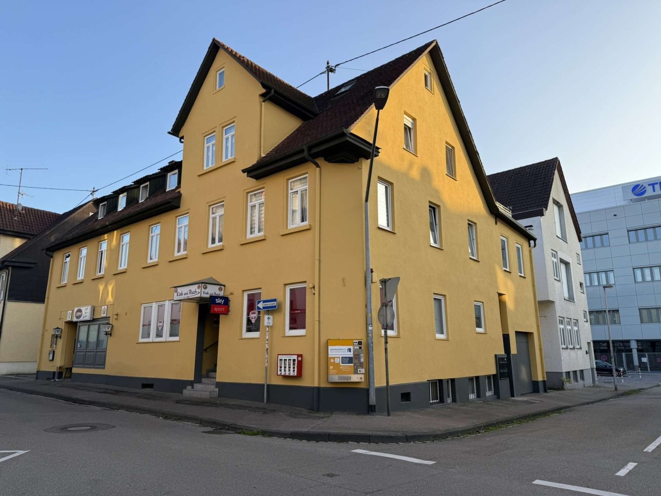 Gebäude in Rems-Murr-Kreis, Germany 320m², Nr. 23399