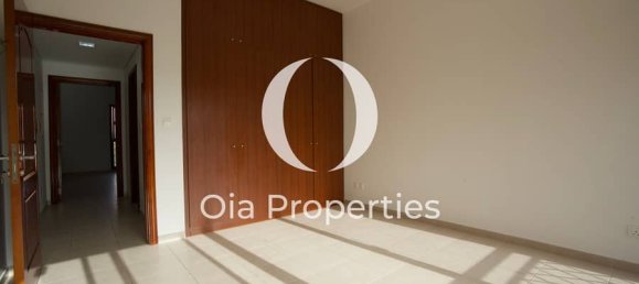 4 bedrooms Villa in Abu Dhabi, UAE No. 97649 10