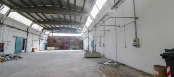 2غرفة مستودع في Verdello, Italy رقم 167042 11