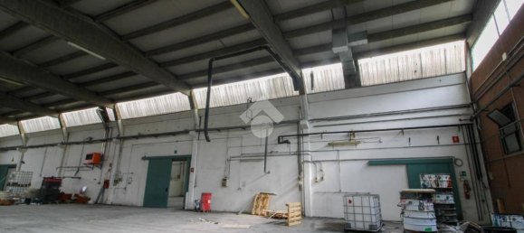 2غرفة مستودع في Verdello, Italy رقم 167042 9