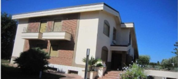 5-salle Villa à Ardea, Italy No. 193706 2