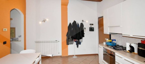 3 rooms Apartment in Dairago, Italy No. 18473 3