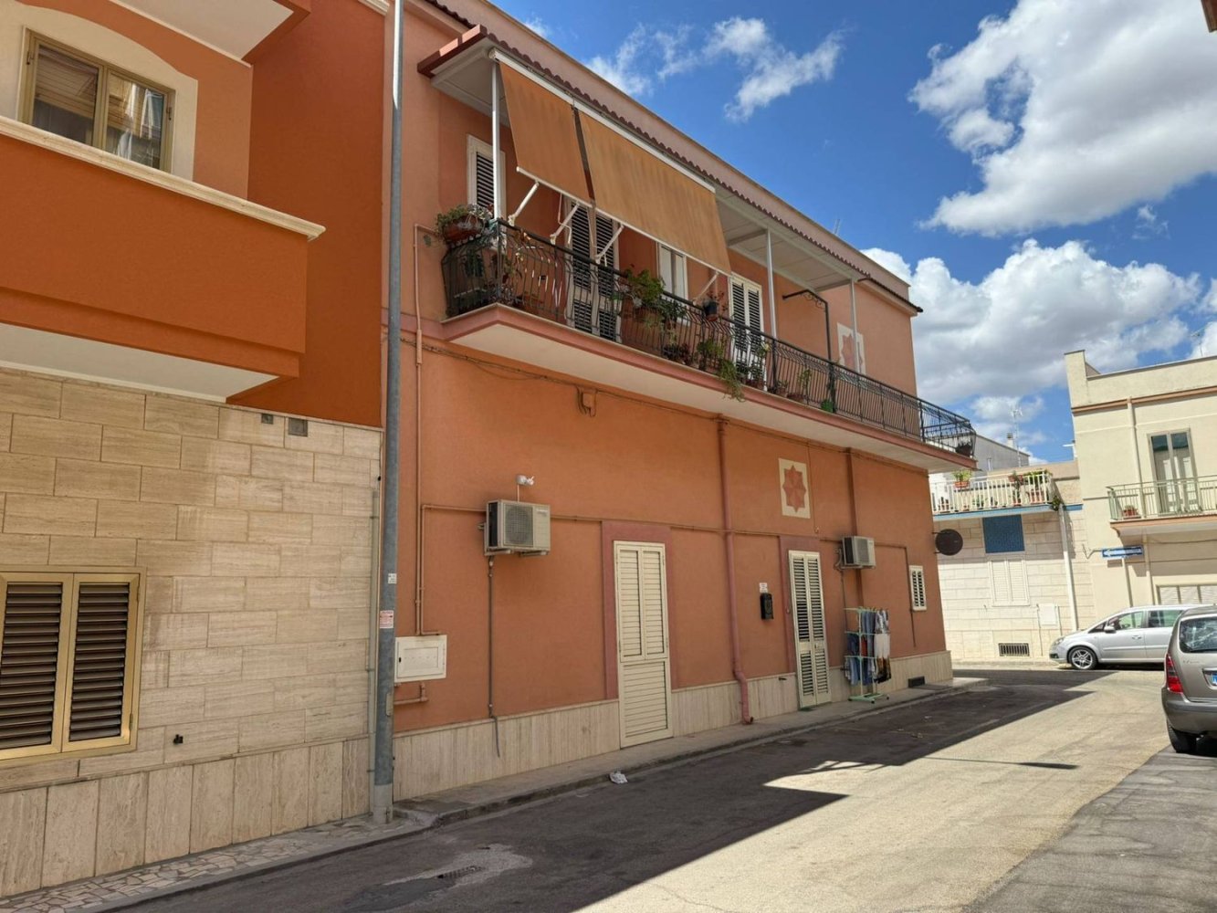 3 rooms House in Massafra, Italy No. 276351