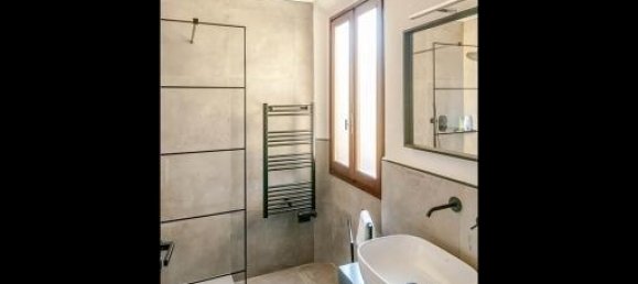 Квартира с 4 комнатами в Флоренция, Италия № 29614 25