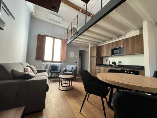 Квартира с 4 комнатами в Флоренция, Италия № 29614