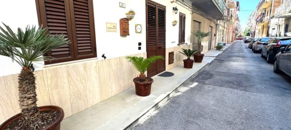 4 bedrooms Apartment in Partinico, Italy No. 331880 2