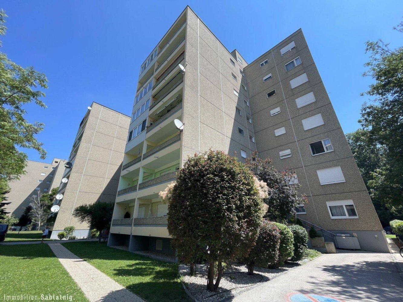 4-salle Appartement à Traiskirchen, Austria No. 160896