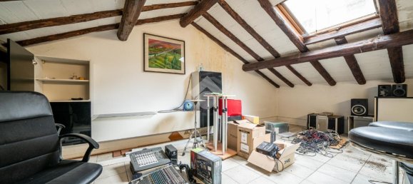 2غرفة فيلا في Reggio Emilia, Italy رقم 2953 32