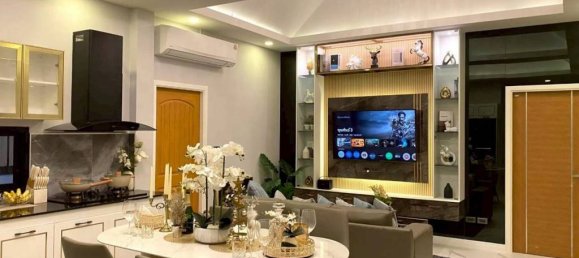 Villa de 3 dormitorios en Pattaya, Thailand No. 68802 5